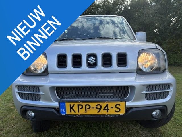 Suzuki Jimny 1.3 Exclusive AIRCO/TREKHAAK/NIEUWE APK!, Euro 5, Gebruikt, 4 stoelen, 14 km/l