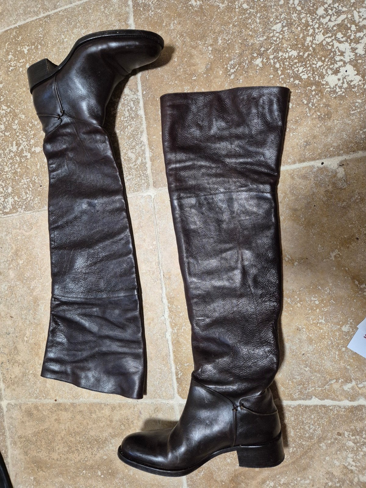 Donkerbruine hoge laarzen, Kleding | Dames, Schoenen, Ophalen of Verzenden, Zo goed als nieuw, Bruin, Hoge laarzen