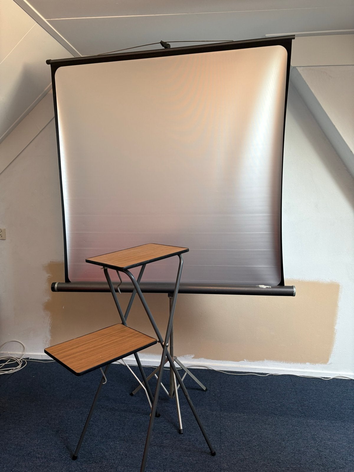 Projectiescherm met projectietafel, Ophalen, Handmatig, Gebruikt