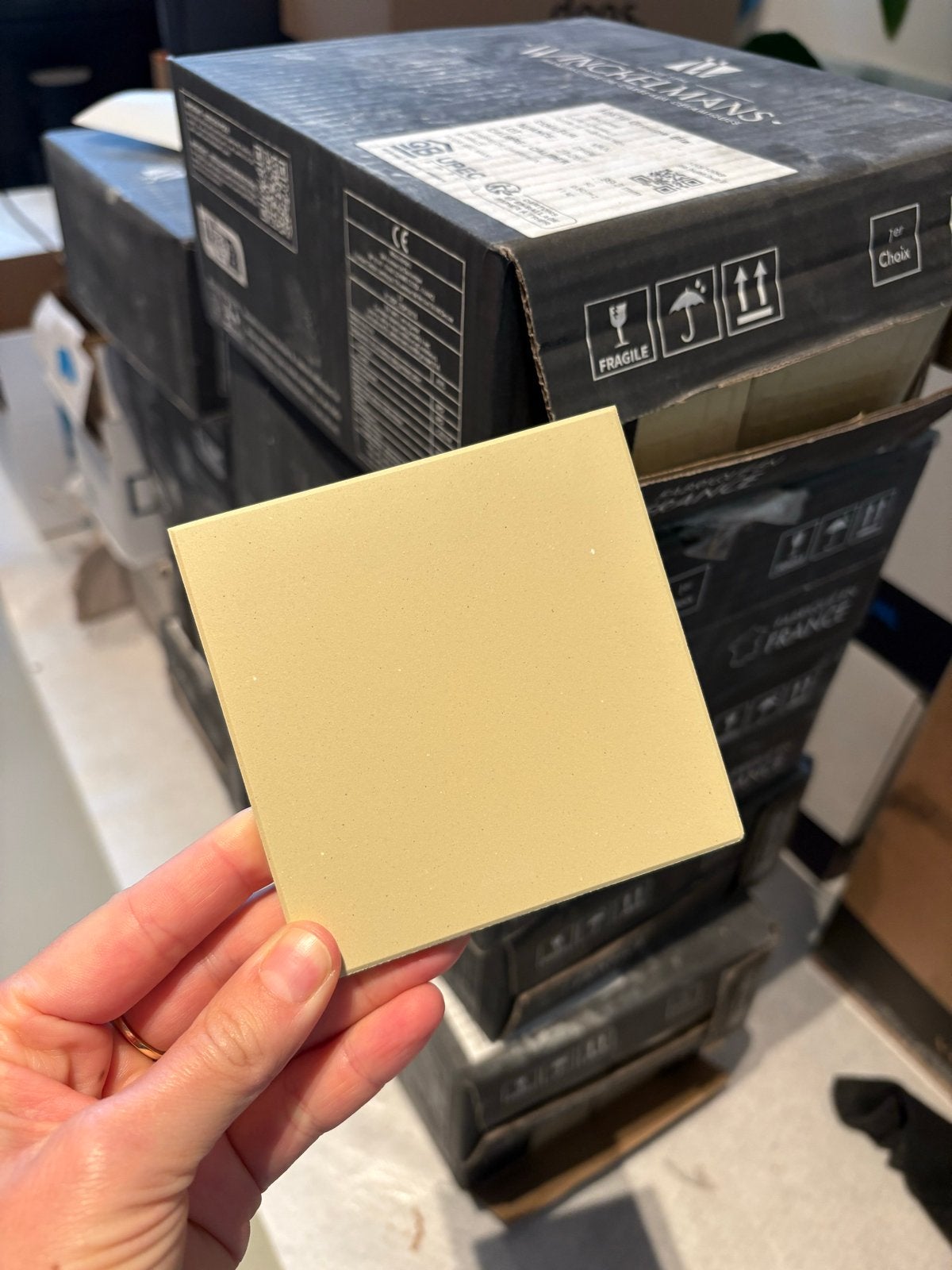 Nieuwe wandtegels 10x10 cm, kleur Vanille (ca. 5,5 m²), Doe-het-zelf en Verbouw, Nieuw, Ophalen of Verzenden, Minder dan 20 cm