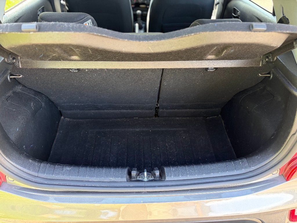 Foto 13 van Kia Picanto 1.0 MPi 67pk 4-zits 2020 Grijs