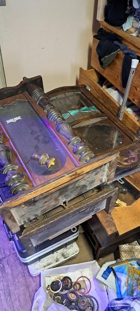 11 klokkekasten 100,00€, Ophalen