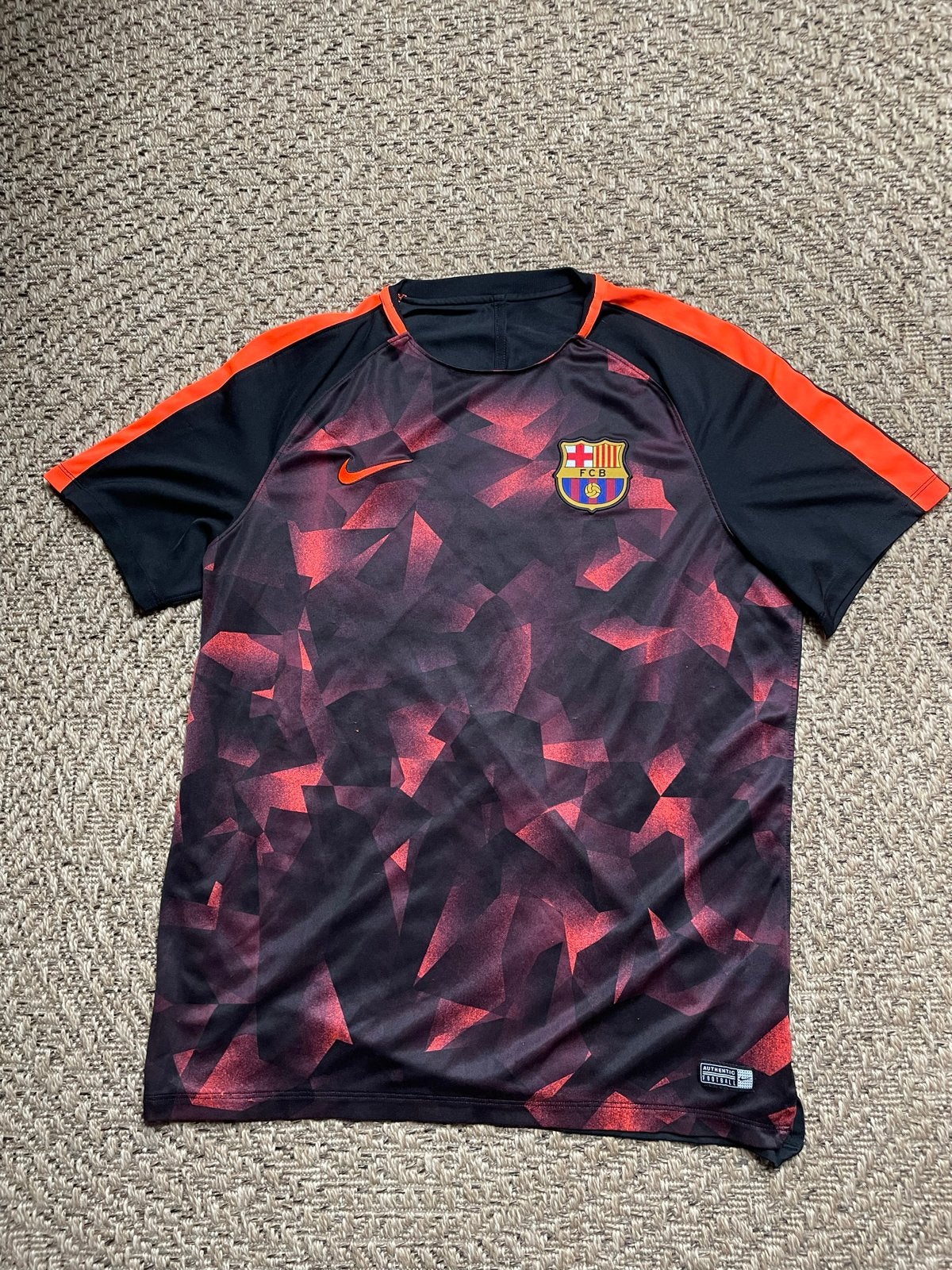 FC Barcelona Nike Trainingsshirt - Maat XL, Maat XL, Ophalen of Verzenden, Zo goed als nieuw, Shirt