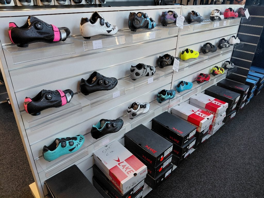 Outlet!!! Fietsschoenen Race Maten 36, 37 en 37,5 Nieuw!, Fietsen en Brommers, Fietsaccessoires | Fietskleding, Ophalen, Nieuw
