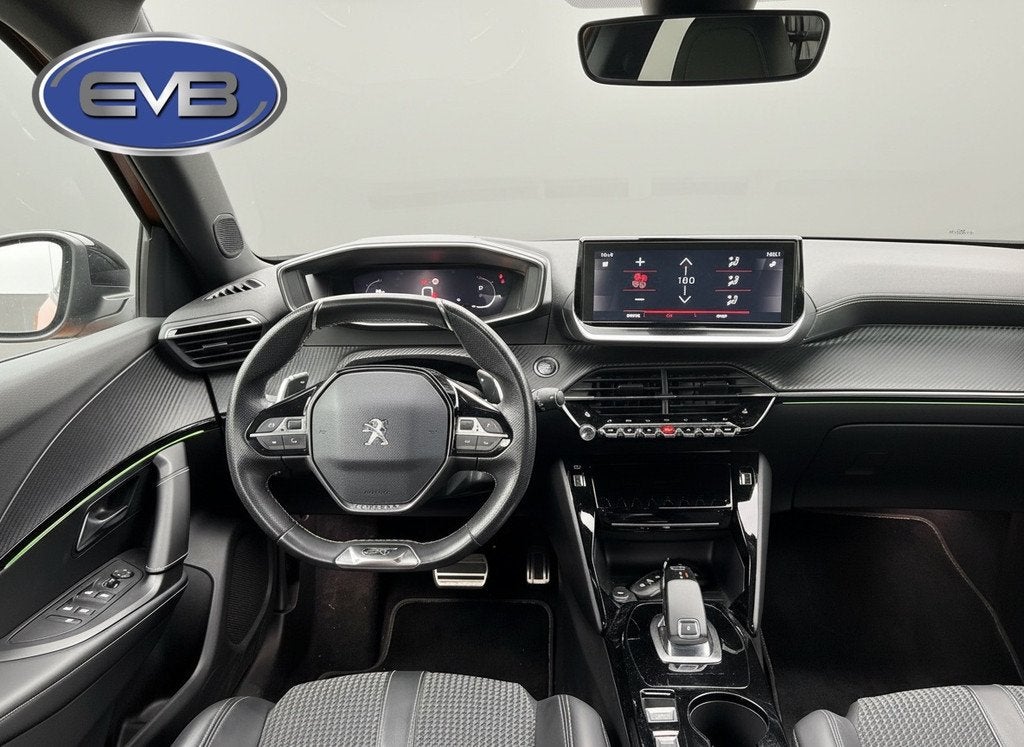 Peugeot 2008 1.2 PureTech 130 pk AUTOMAAT GT-Line, achteruit, Auto's, Peugeot, Gebruikt, Euro 6, 1180 kg, 3 cilinders