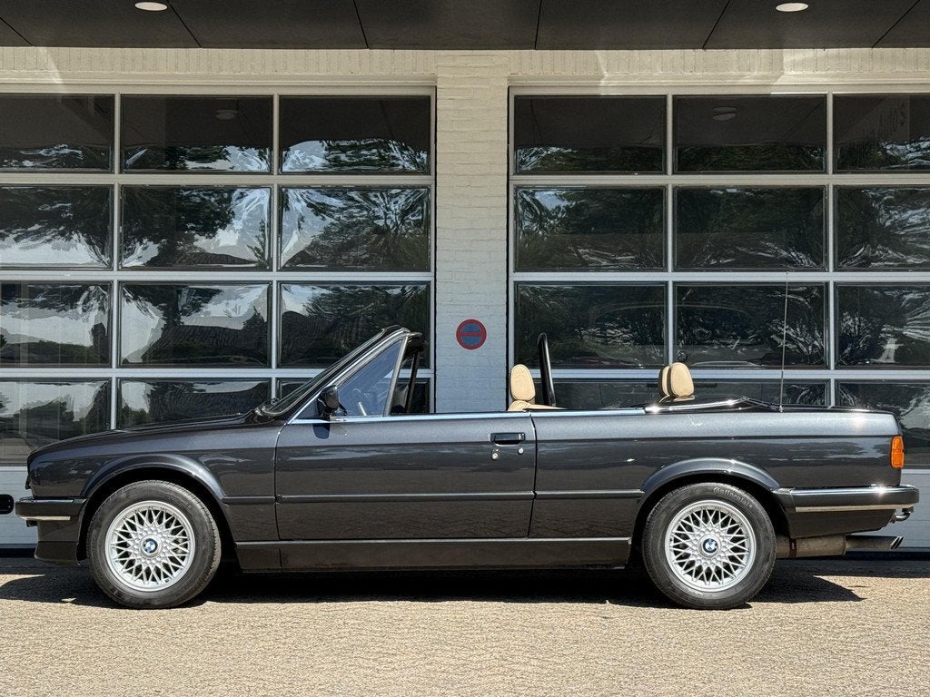 BMW 3-serie Cabrio 325i | VOLLEDIGE ONDERHOUDSHISTORIE |, Auto's, BMW, Automaat, 2494 cc, Cabriolet, Zwart