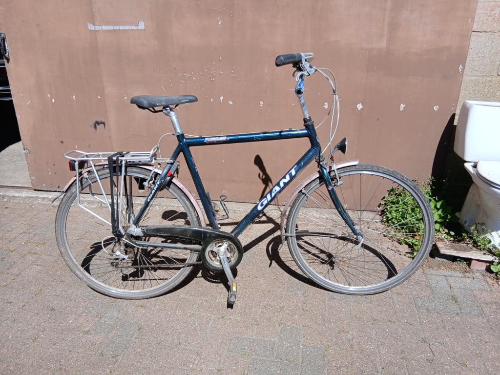 Heren fiets (maat L), Fietsen en Brommers, Fietsen | Heren | Herenfietsen, Ophalen, Gebruikt, Versnellingen, Giant