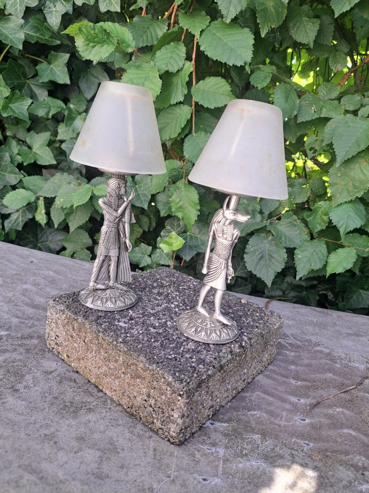 Set van 2 Bronzen Kandelaars met Glazen Kappen, Antiek en Kunst, Antiek | Kandelaars, Ophalen of Verzenden