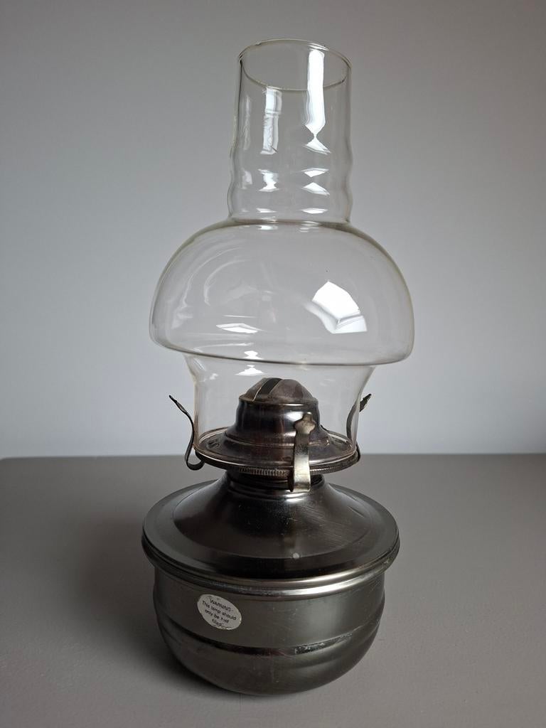 Vintage olielamp met glazen kap, Ophalen