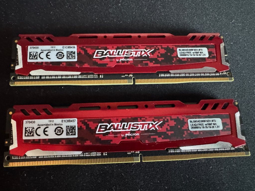 DDR4 BLS8G4D26BFSEK.8FD CRUCIAL BALLISTIX SPORT XMP, Computers en Software, RAM geheugen, Zo goed als nieuw, Desktop, 16 GB, DDR4