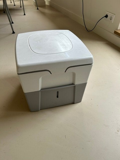 droogtoilet, Ophalen, Zo goed als nieuw