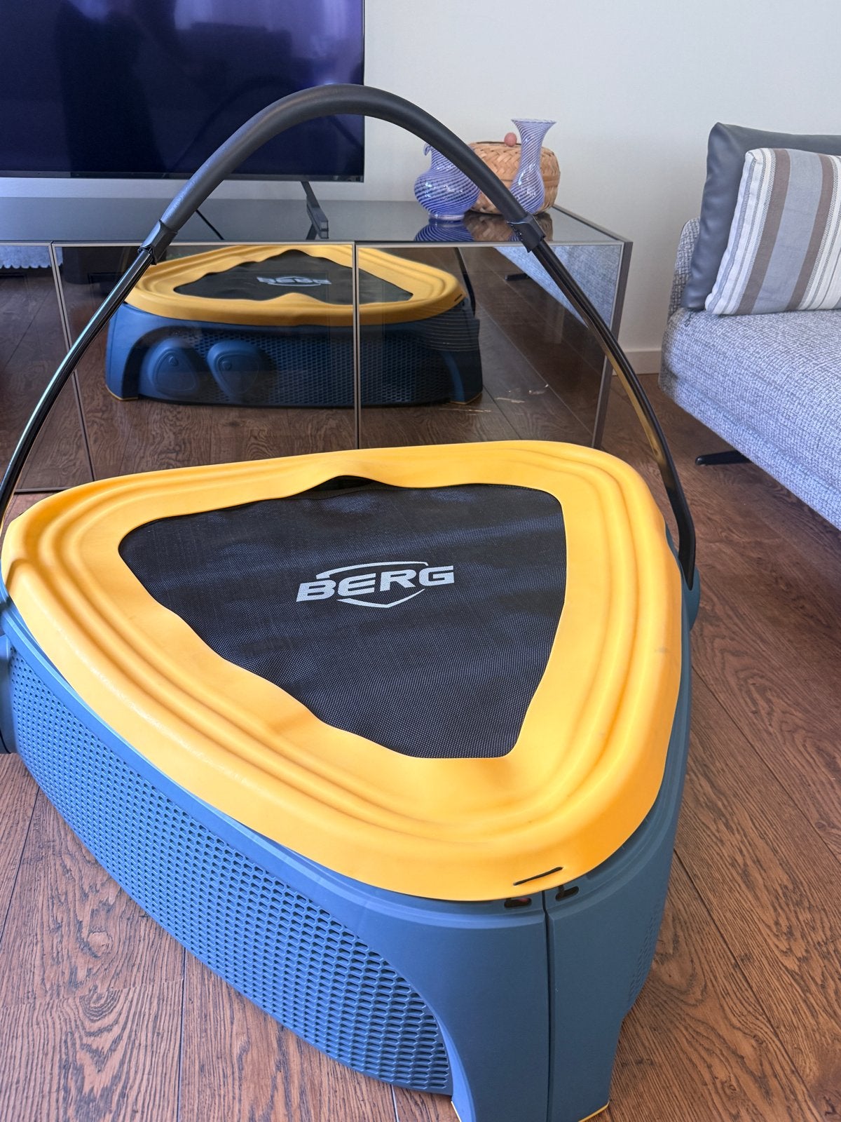 BERG Trampoline Hoppaa - Geel/Zwart, Ophalen, Zo goed als nieuw