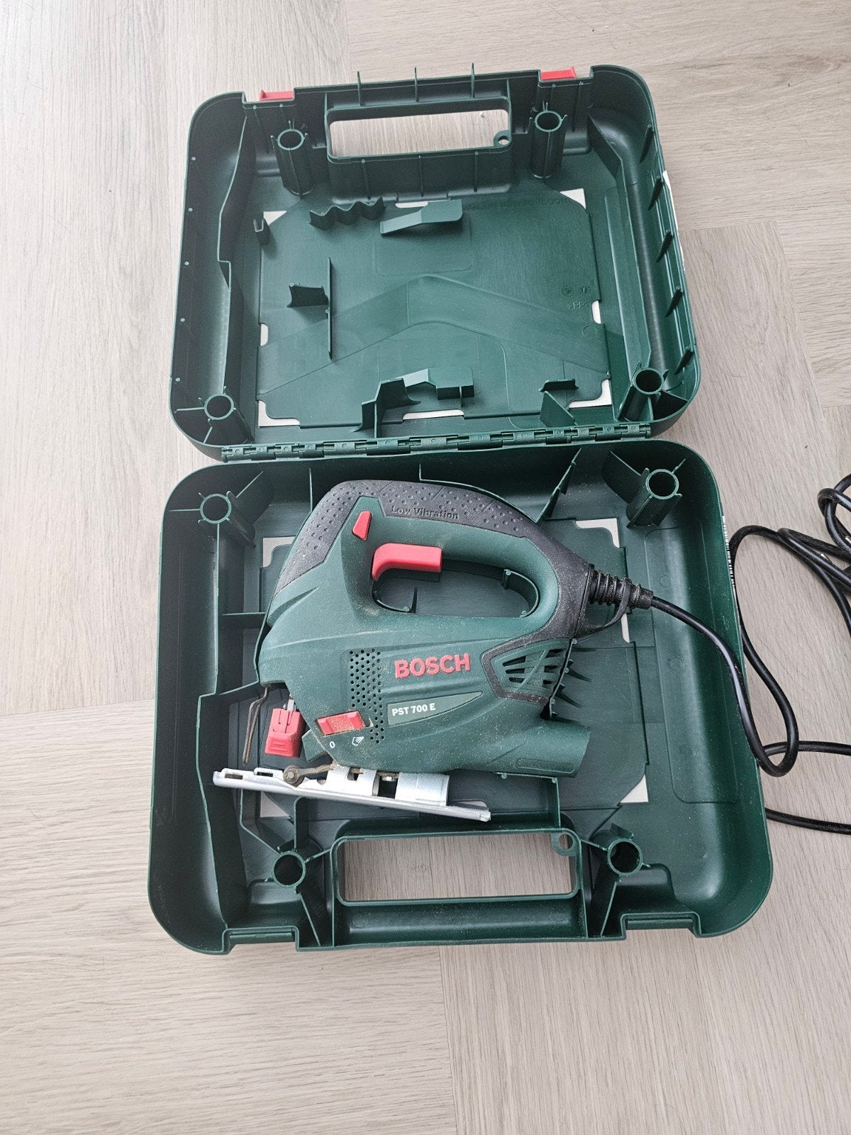 Bosch PST 700 E Decoupeerzaag met Koffer, Ophalen, Gebruikt, Decoupeerzaag, 600 tot 1200 watt