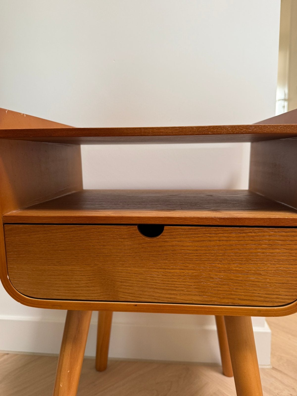 Foto 9 van WOOOD Nils Nightstand / Side Table