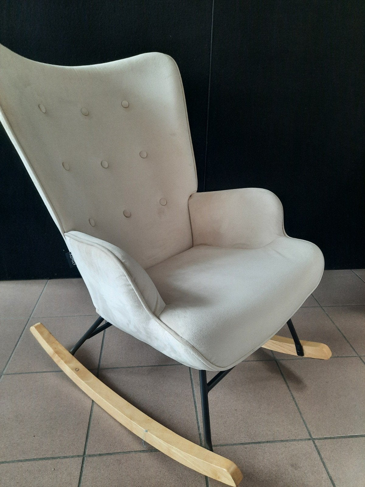 Showroommodel Schommelstoel Aemely Steerne - Beige Velvet, Ophalen, Overige kleuren, Modern, Scandinavisch, Zo goed als nieuw