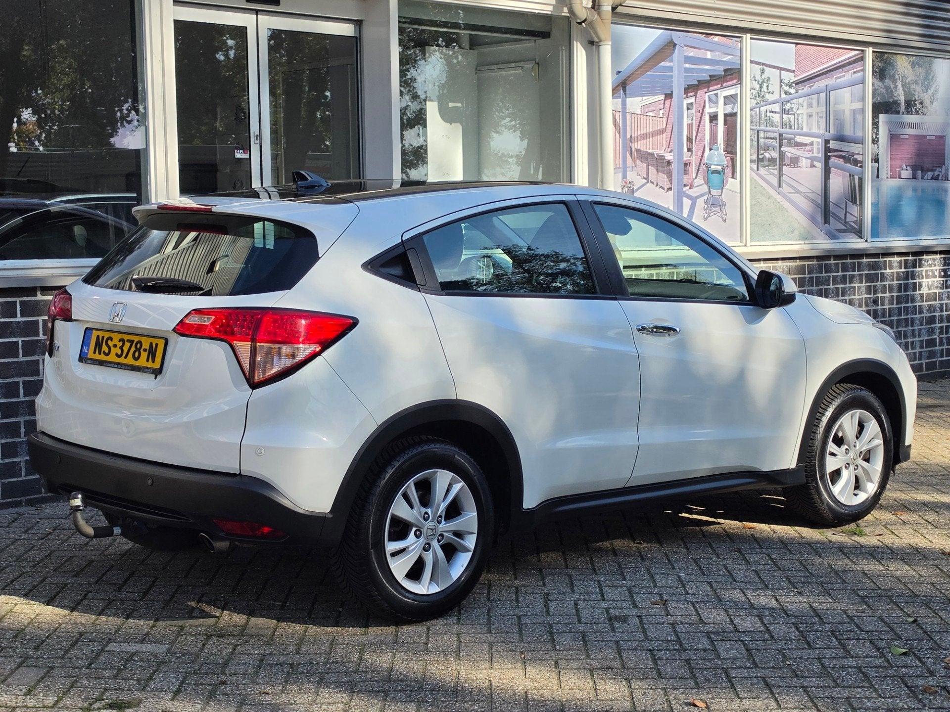 Honda HR-V 1.5 i-VTEC Elegance Automaat 12 M Garantie Navi T, Auto's, Euro 6, Origineel Nederlands, Bedrijf, 19 km/l