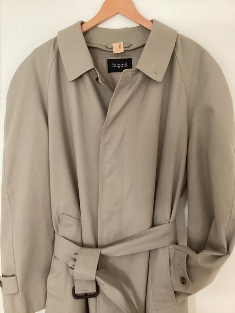 BUGATTI (regen)jas 52/54Ruiten uitritsbare voering. Beige/gr, Ophalen of Verzenden, Zo goed als nieuw, Maat 52/54 (L), Beige