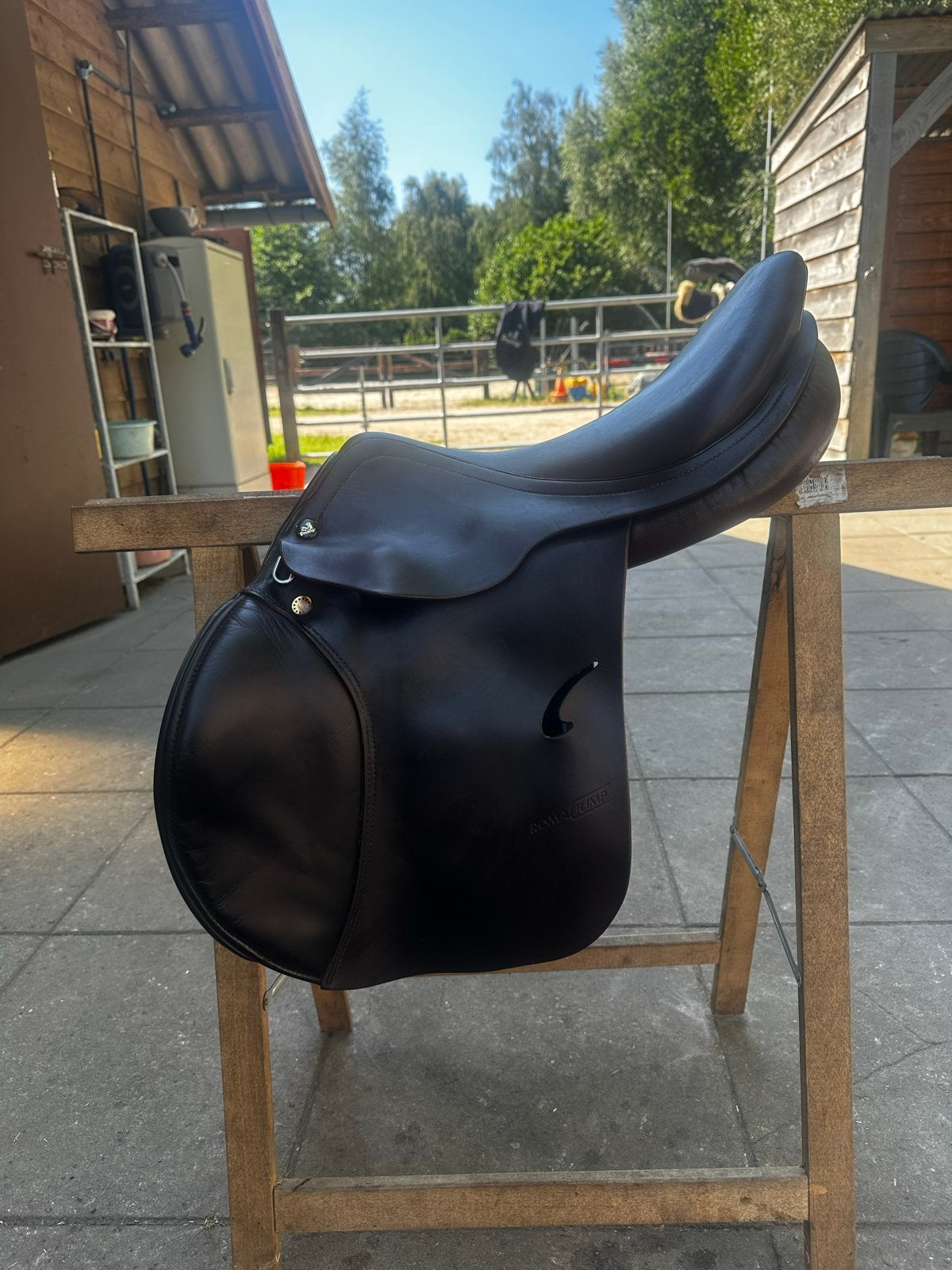 Prestige Roma Jump, Dieren en Toebehoren, Paarden en Pony's | Zadels, Ophalen, Prestige, Springen, M (17 inch)