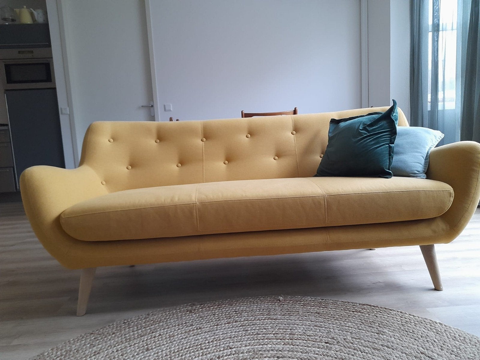 Gele driepersoons bank als nieuw (Sofa Company), Huis en Inrichting, Ophalen, Zo goed als nieuw