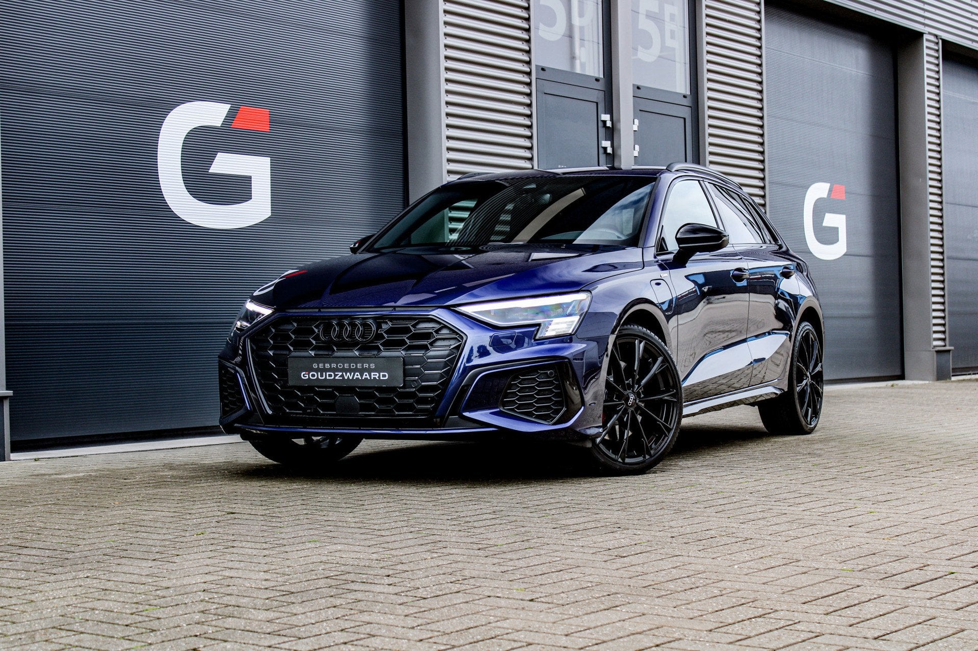 Audi A3 Sportback 45 TFSI e S edition Competition | Matrix |, Auto's, Gebruikt, Zwart, 4 cilinders, Blauw