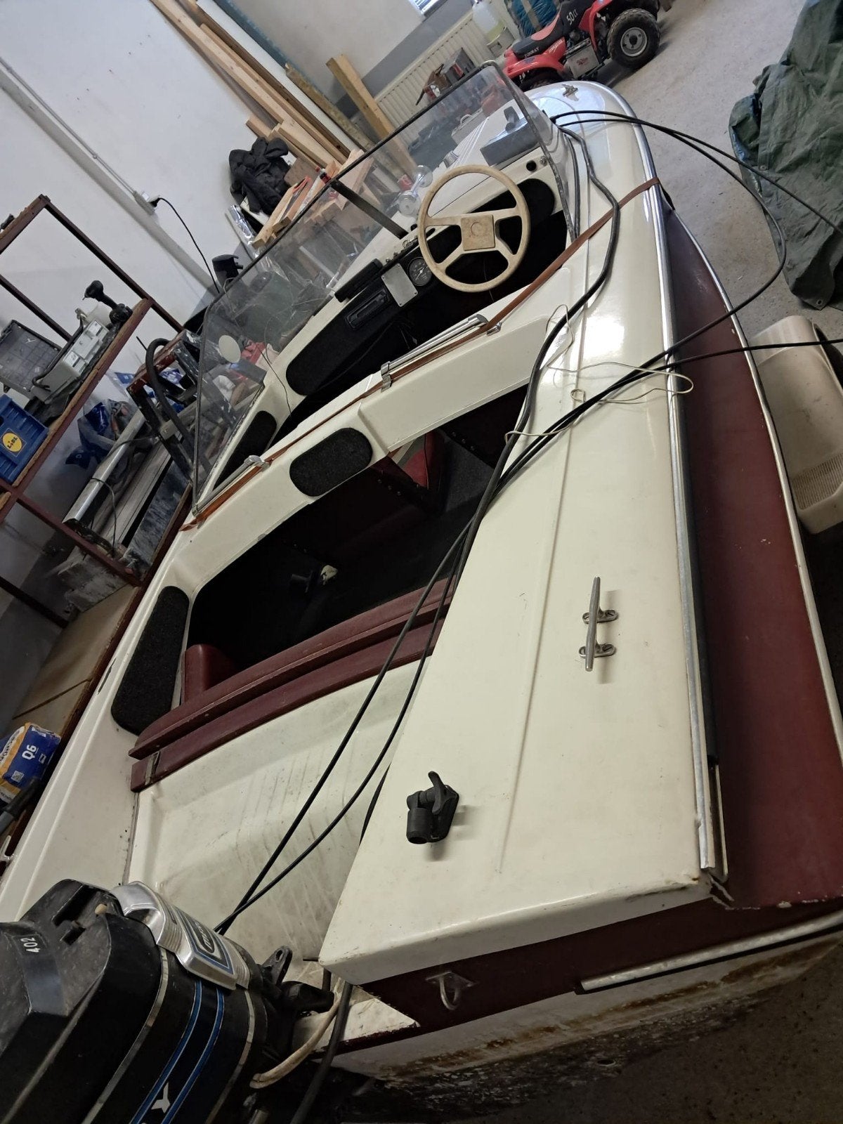 Klassieke motorboot 4,97m met Mercury 40pk en trailer, Ophalen, Gebruikt, Buitenboordmotor, Trailer