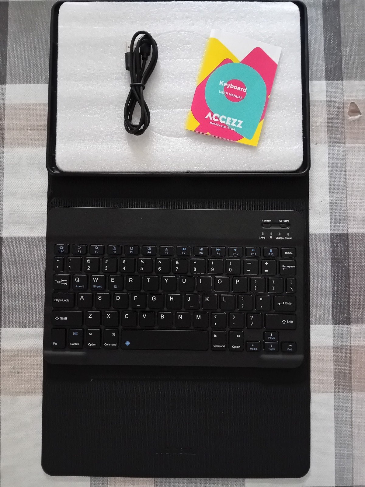 nieuw Accezz Bluetooth Keyboard Bookcase 10.2 inch Zwart, Computers en Software, 10 inch, Accezz, Nieuw, Bescherming voor- en achterkant
