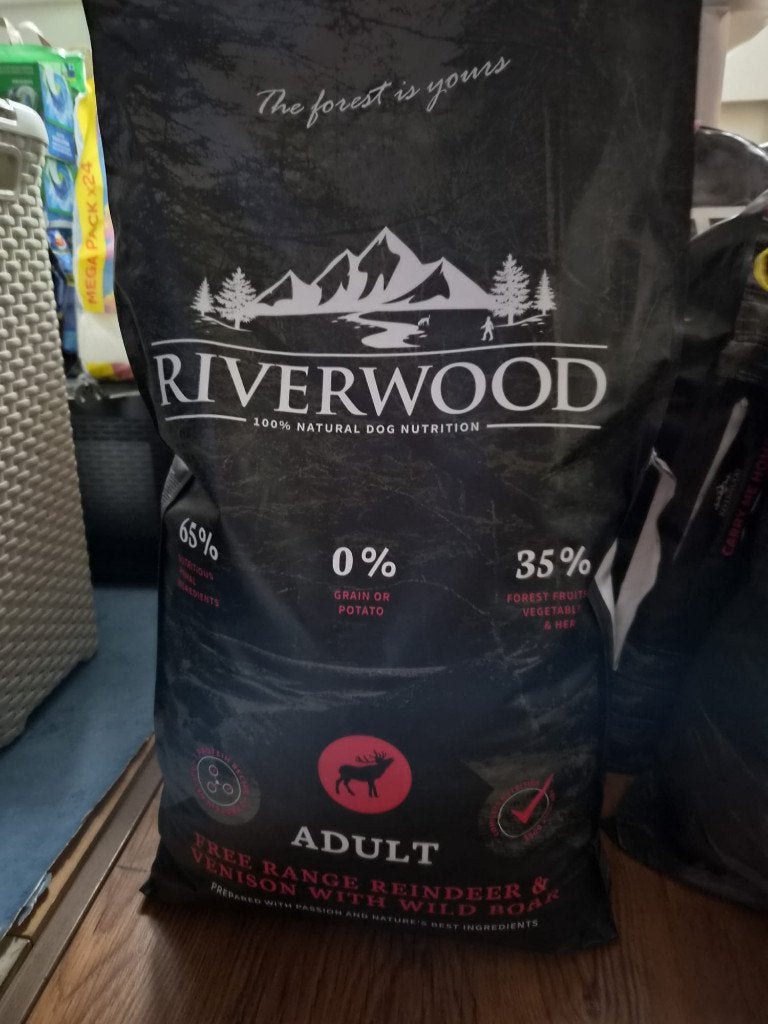 Riverwood hondenvoer, Ophalen, Hond