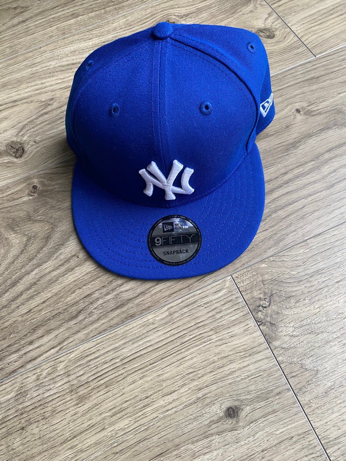 Base ball pet uit New York nieuw, Ophalen of Verzenden, Zo goed als nieuw