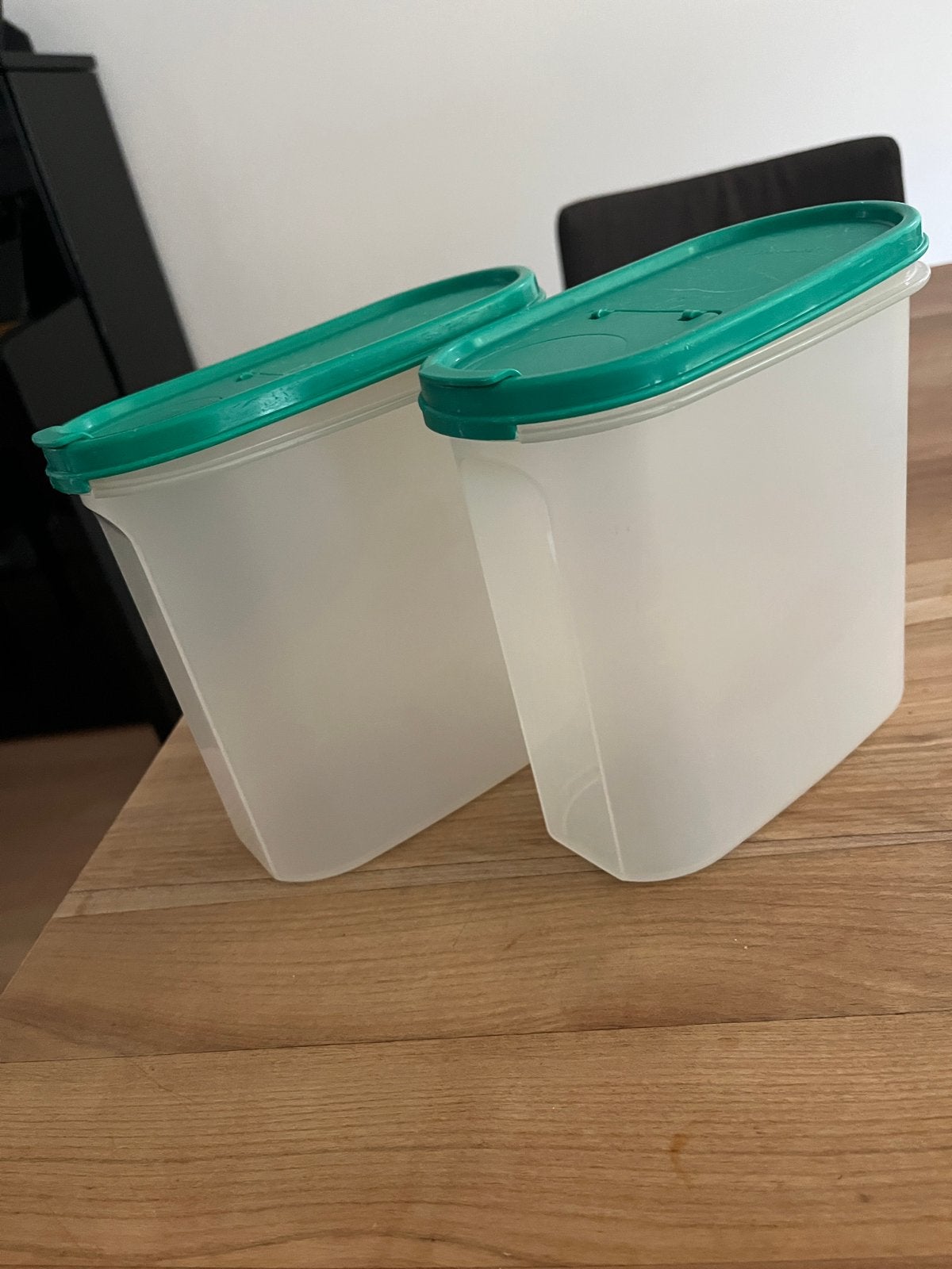 Set van 3 Tupperware voorraadhouders met groene deksels, Gebruikt, Bewaardoos, Luchtdicht, Ophalen of Verzenden