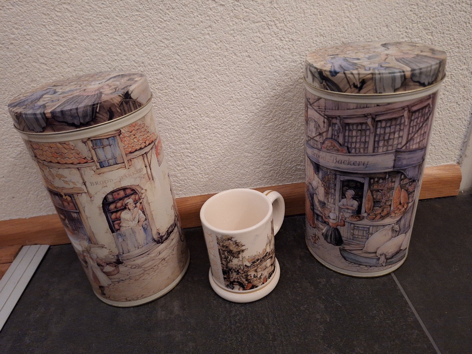 Anton Pieck blikken en mok, Ophalen of Verzenden, Zo goed als nieuw, Gebruiksvoorwerp