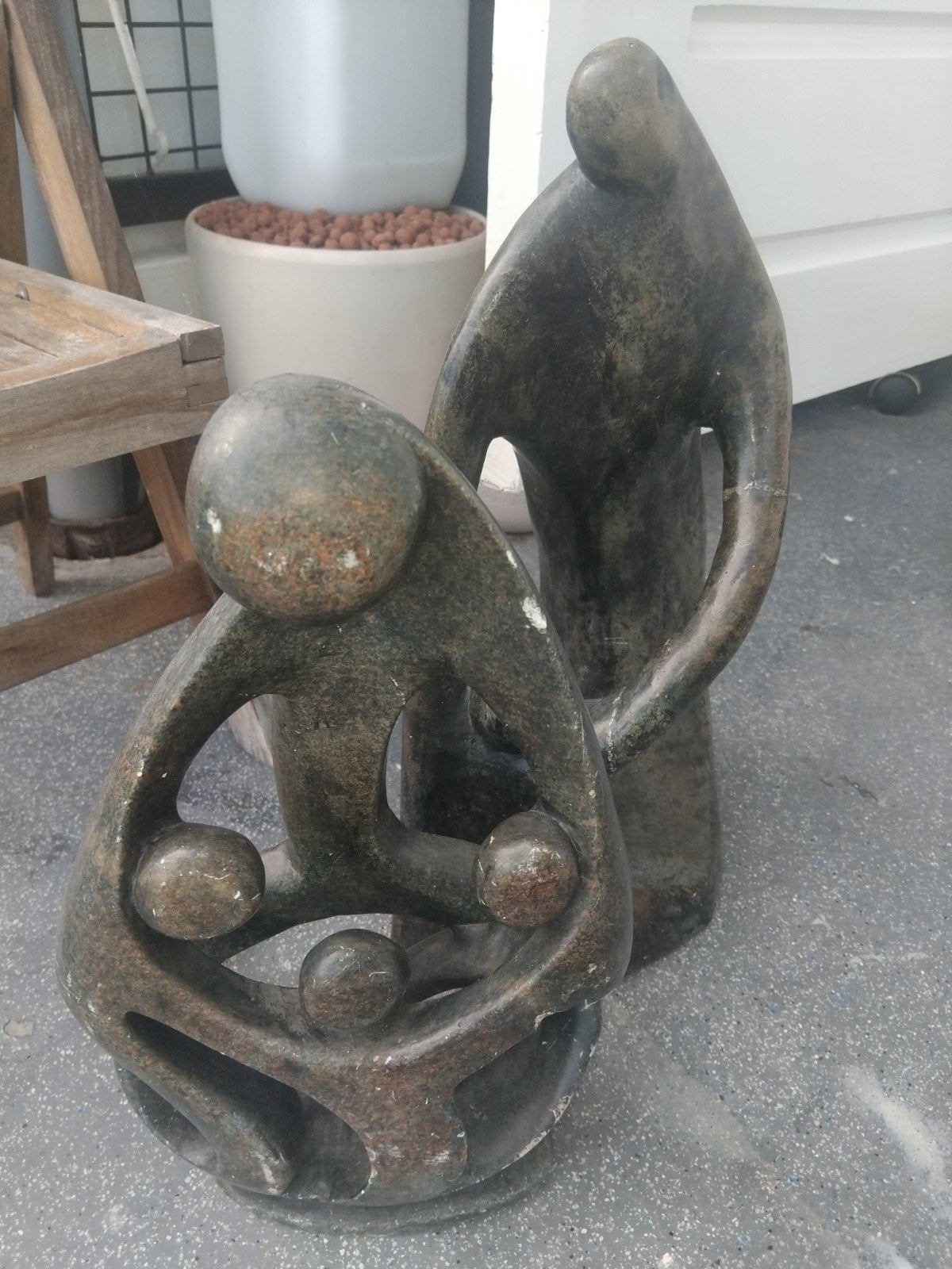 Speksteen sculpturen familiebeeld, Groep mensen, Ophalen of Verzenden, Handgemaakt, 20 - 50 cm