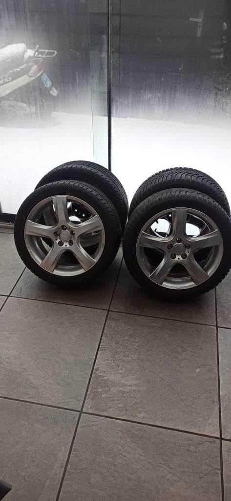 Banden en velgen 215/45/17, 215 mm, Banden en Velgen, 17 inch, Winterbanden