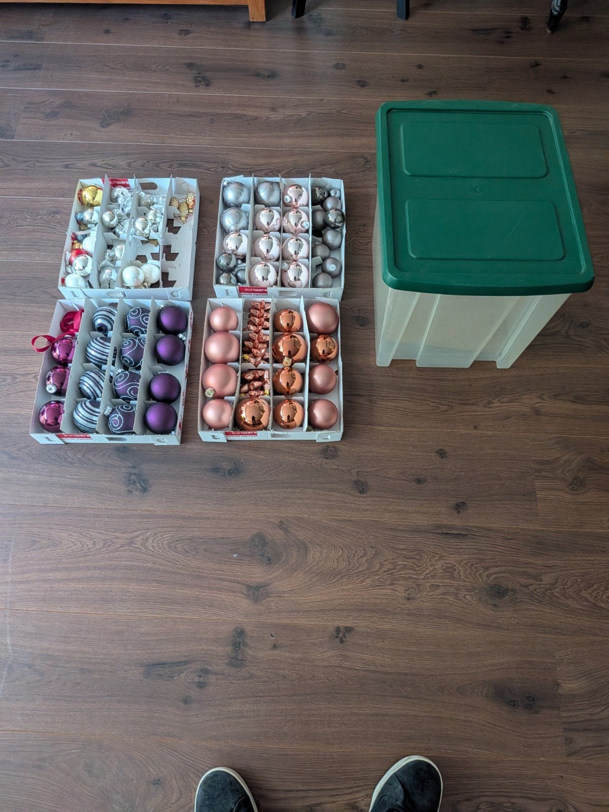 2x sunware kerstballen box met inhoud, Ophalen of Verzenden