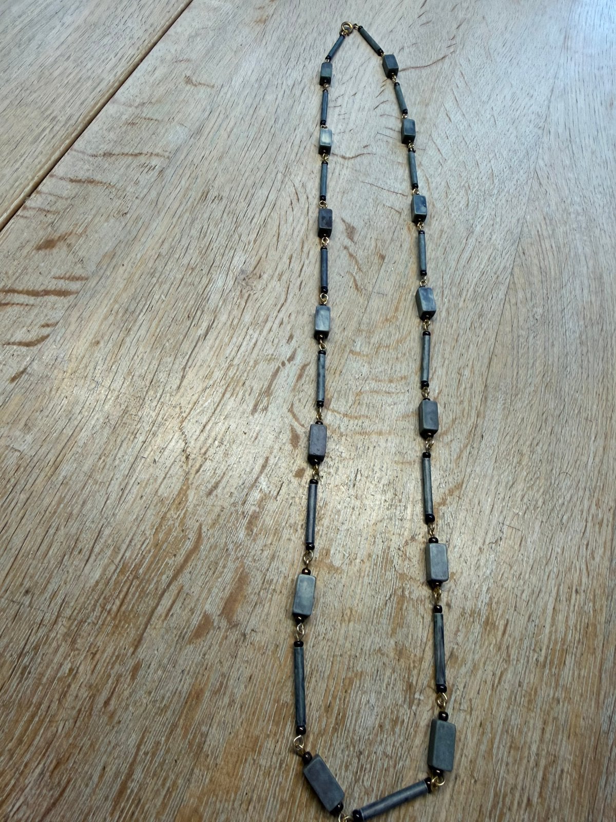 Vintage stenen kralen ketting, Verzenden, Zo goed als nieuw, Overige materialen