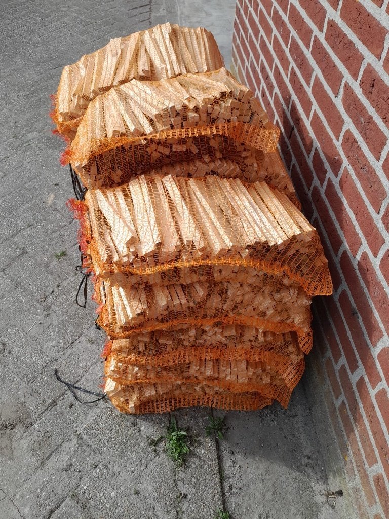 Aanmaak-/kachel-/haard-/bbq-houtjes, Minder dan 3 m³, Ophalen