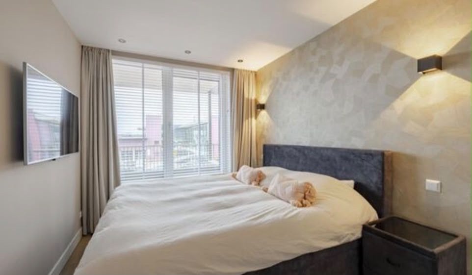 Luxe Boxspring Adore 180x210 cm met Hoofdbord en Matrassen, Ophalen, 210 cm, Tweepersoons, Zo goed als nieuw