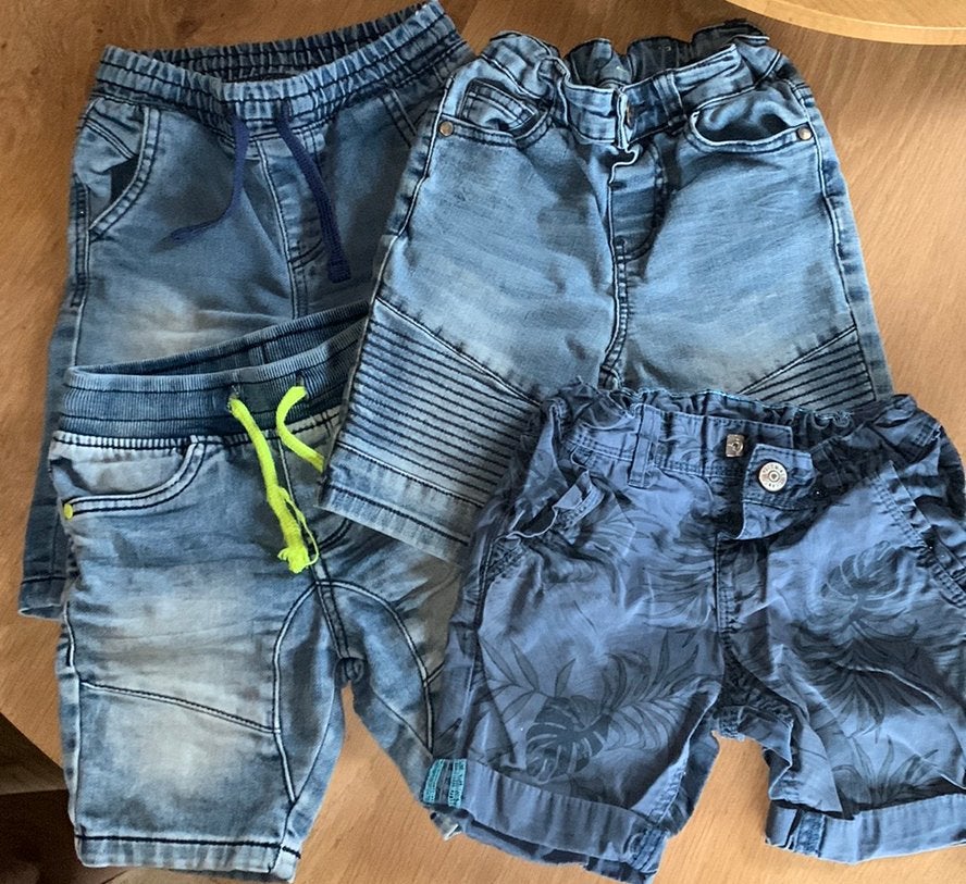 8x Jongens korte broek maat: 98 tm 110, Ophalen of Verzenden, Gebruikt