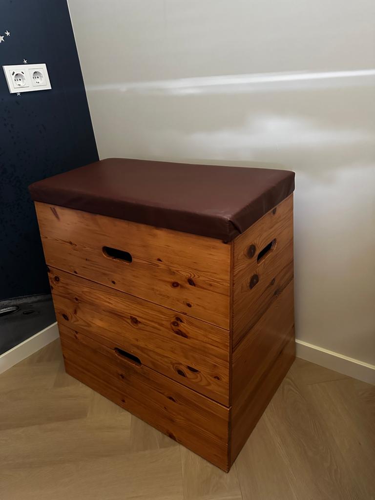 Oude turnkast / opbergbankje te koop, Ophalen, Gebruikt, 50 tot 100 cm, 75 cm of meer