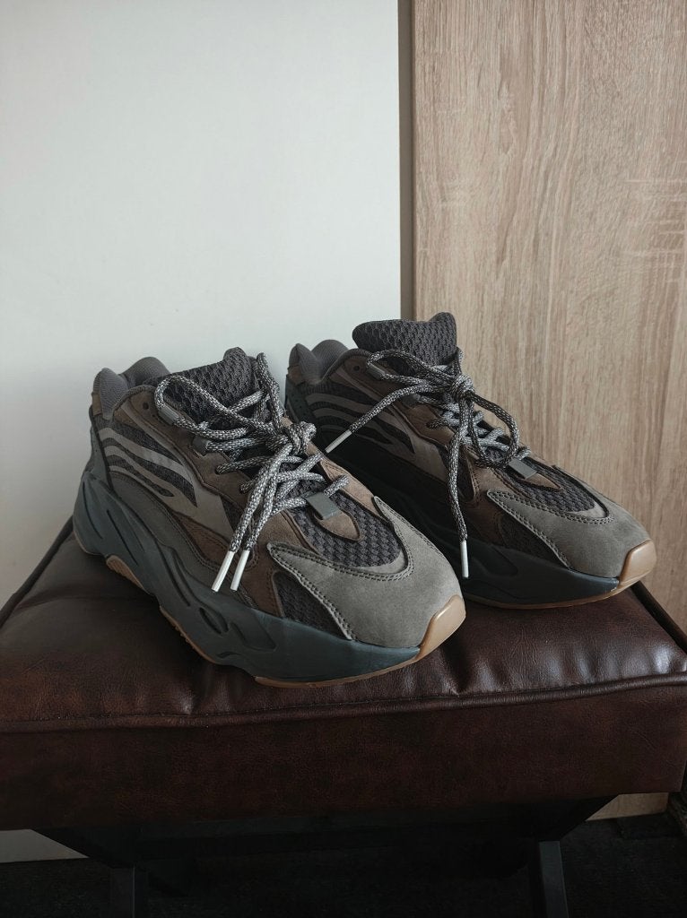 Adidas Yeezy Boost 700 - EG6860 (2019) - Maat: EU 46, Overige kleuren, Nieuw, Ophalen of Verzenden, Sneakers of Gympen