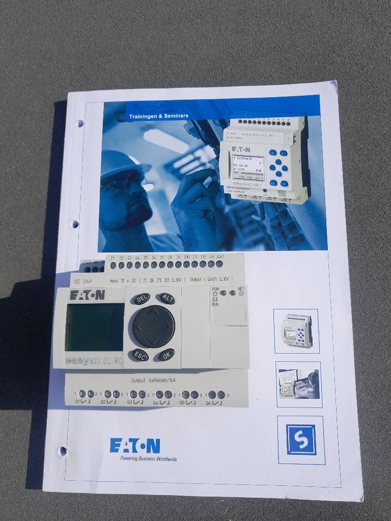 EATON Easy relais 820-DC-RC 24 volt ongebruikt, Ophalen of Verzenden, Nieuw