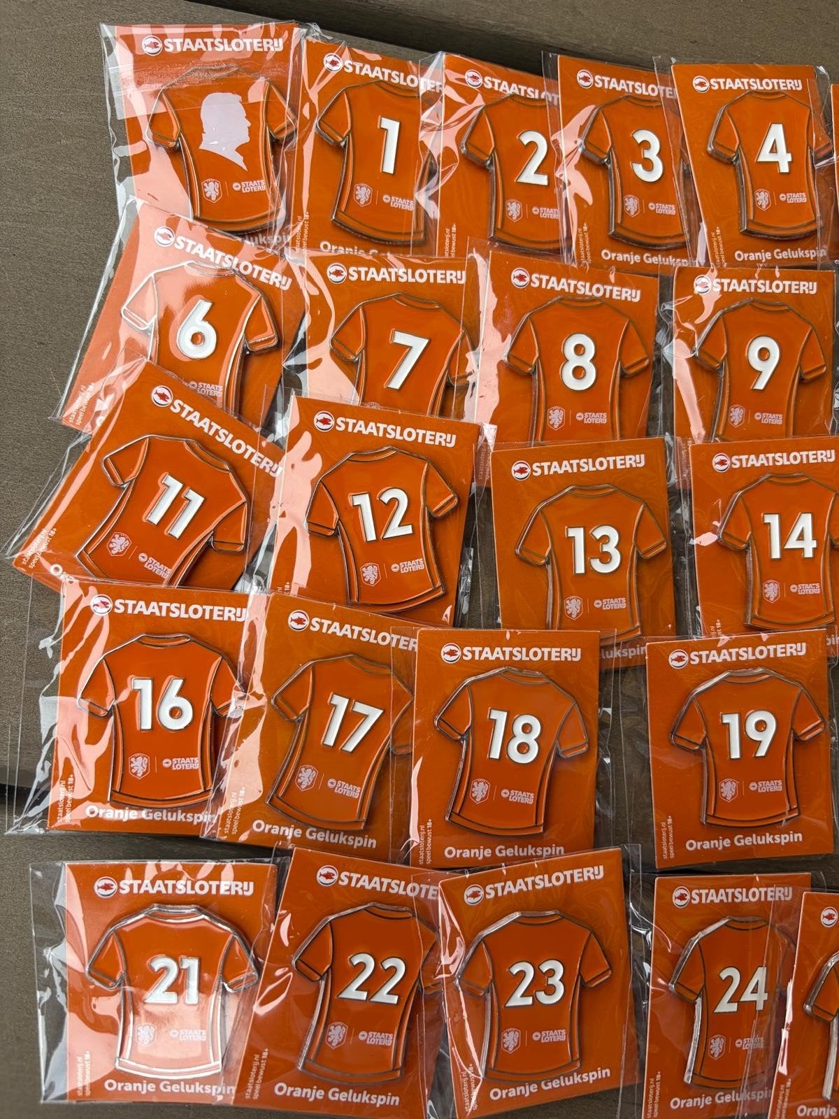 Unieke serie WK 2026 pins Nederlands elftal Staatsloterij, Verzenden, Nieuw, Overige binnenlandse clubs