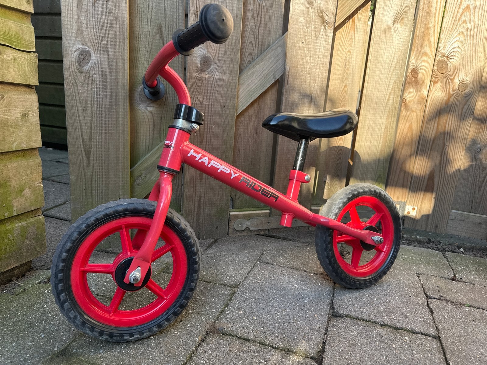Happy Rider loopfiets rood - perfect voor de kleintjes, Ophalen, Gebruikt, Minder dan 16 inch