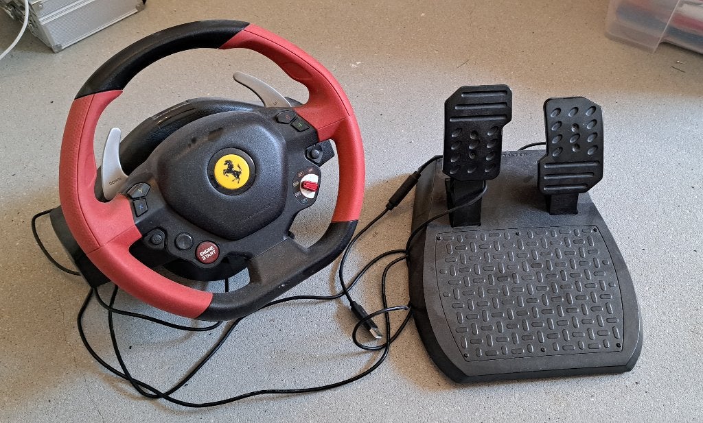 Ferrari racestuur, Computers en Software, Joysticks, Ophalen of Verzenden, Gebruikt