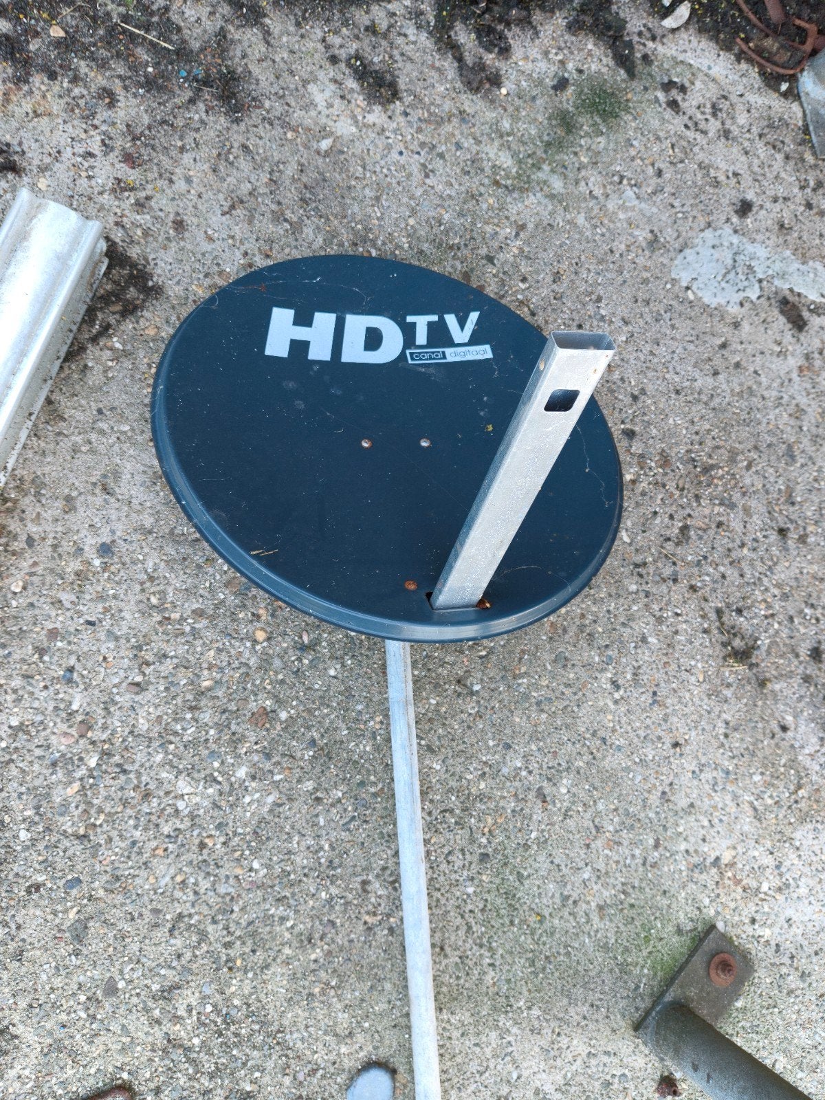 Tv schotel camping, Ophalen, Gebruikt, (Schotel)antenne, Overige merken