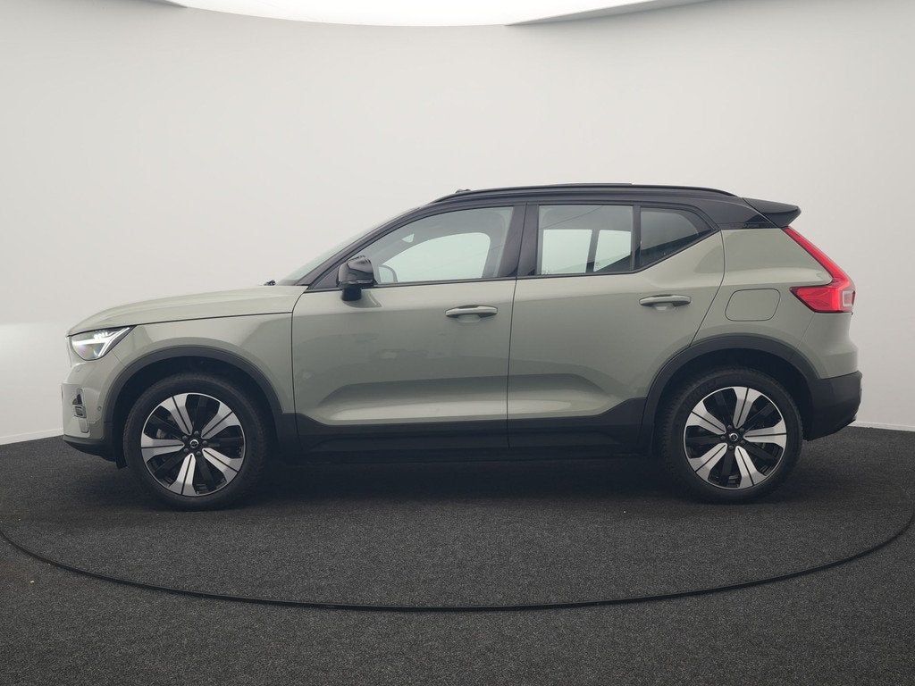 Volvo XC40 Ultimate Recharge Pure 69kWh 231pk Dealer O.H. |, Auto's, Volvo, Stof, Gebruikt, Zwart, 231 pk