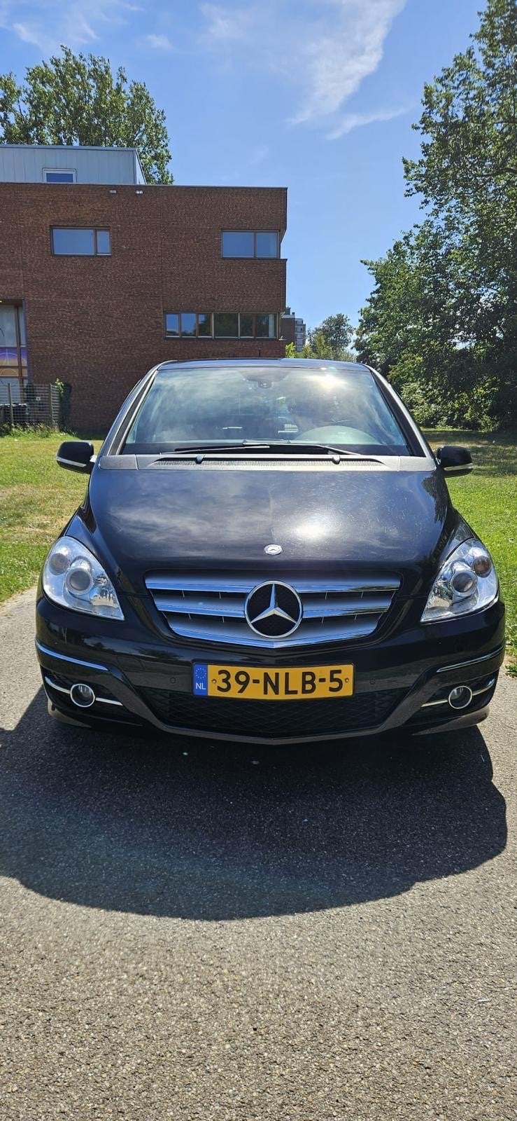Mercedes-Benz B-Klasse 5DRS 2010 Zwart weinig KM, Auto's, Voorwielaandrijving, 15 km/l, 1498 cc, Zwart