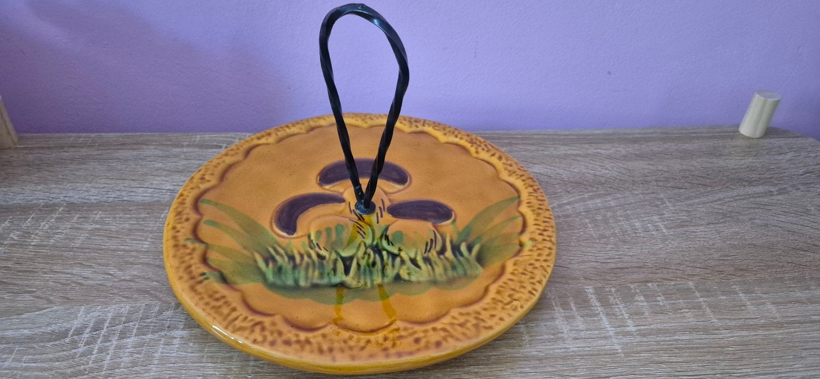 Vintage Franse Majolica kaasschaal, Porselein of Keramiek, Schaal, Verzenden, Rond