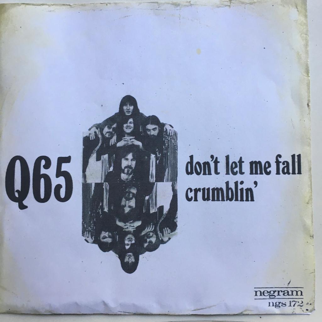DBQ65C Q65 2 singles + 2 EP’s €65 ook los te koop, Cd's en Dvd's, Vinyl Singles, Gebruikt, 7 inch, Ophalen of Verzenden, Fotohoes