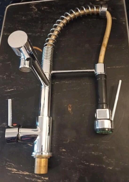 Keukenkraan met sproeier, douche, spoeler, Doe-het-zelf en Verbouw, Sanitair, Kraan, Ophalen of Verzenden