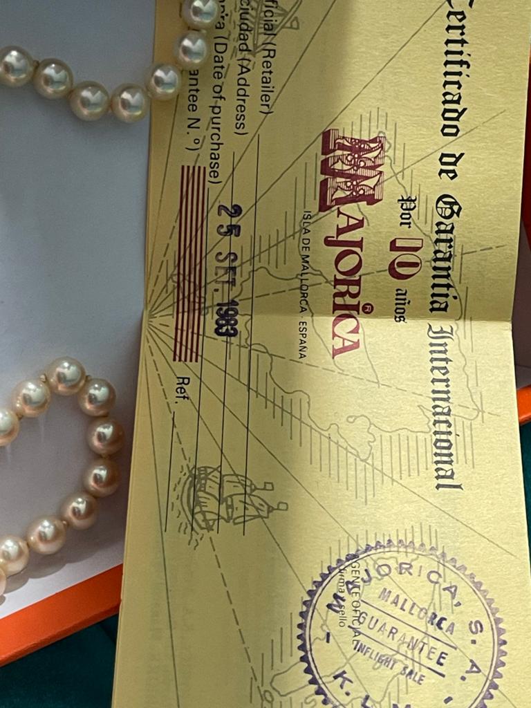 Majorica parelketting met certificaat, nieuwstaat uit 1983, Ophalen of Verzenden, Zo goed als nieuw, Wit, Overige materialen